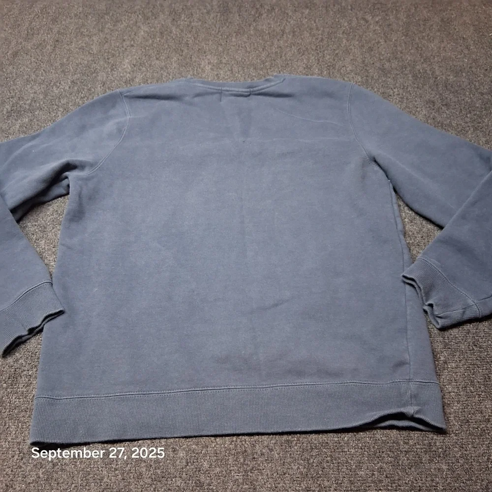 Halfway Dead Sweatshirt HWD Blue Size‎ Large Crew Neck Girl Black Eyes